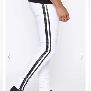 NeverWorn - Fashionnova White/black Skinny Jeans